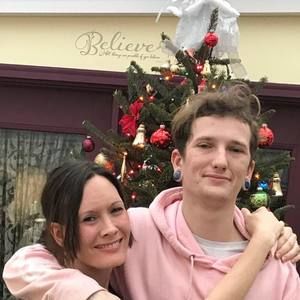 Meet your Posher, Christie